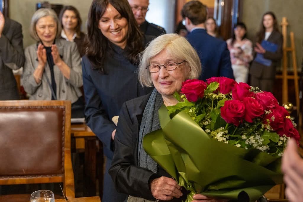 Krystyna Zachwatowicz-Wajda została honorową obywatelką miasta.